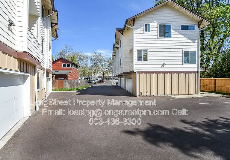 1960 NW Taylor Ave #101 — Photo 5