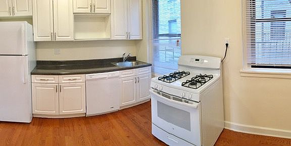 2nd image of 2168 35th St APT 2B