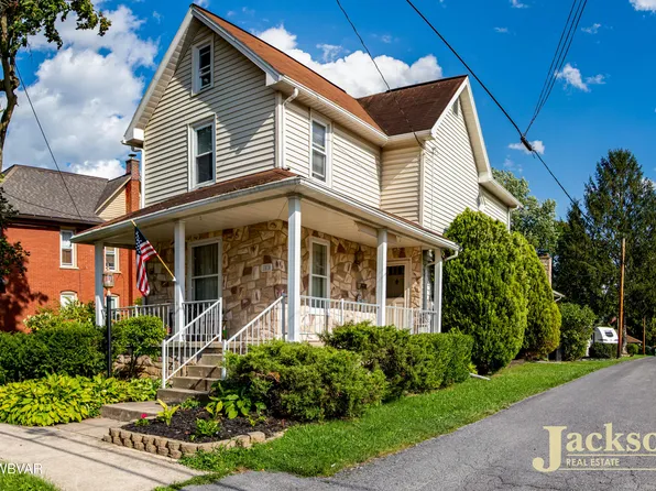 1515 Locust St, Jersey Shore, PA 17740