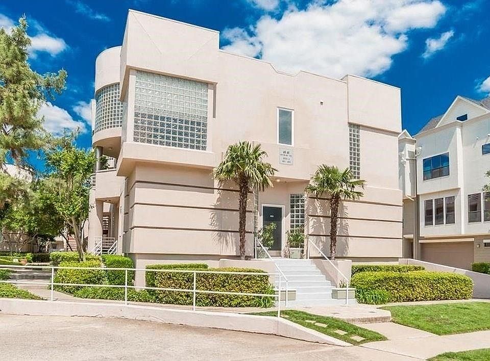1st image of 4040 Avondale Ave #408