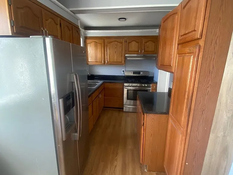 3203 Glen Ave — Photo 1