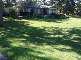 437 Rocky Run Rd, Hawley, PA 18428