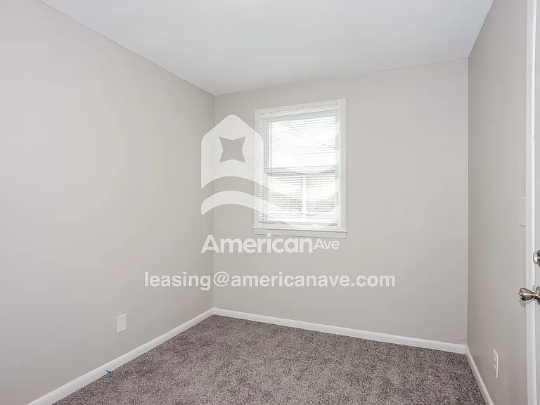 1477265_010_bedroom_12854513.jpg