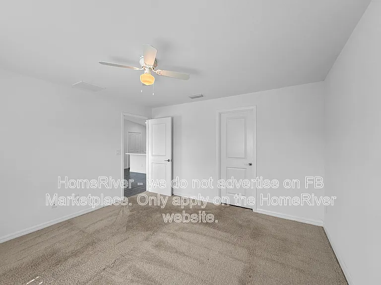 4303 NE 12th Ct — Photo 9