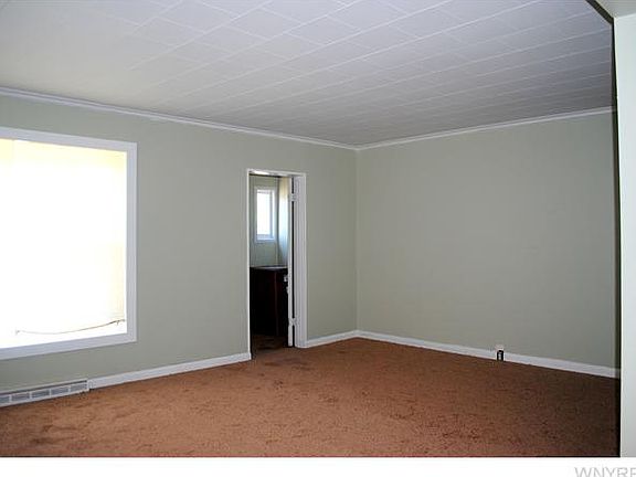4th image of 97 Grandview Ave