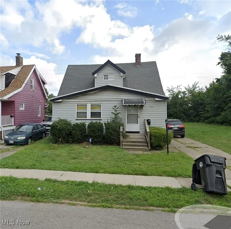 12409 Lenacrave Ave photo 1