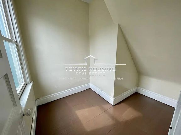 5th image of 499 Fargo Ave