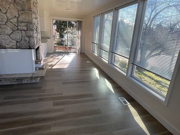 4th image of 2694 E Blue Spruce Dr