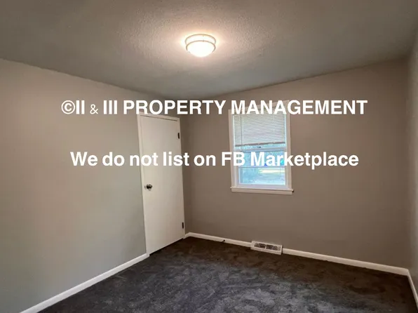 8539 Hayes St, Overland Park, KS 66212