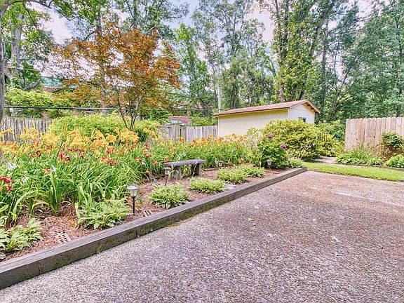 2nd image of 8141 Effingham Dr