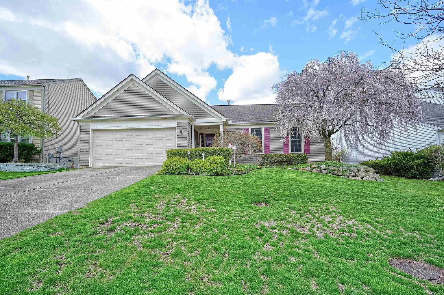 492 Bolinger St photo 1