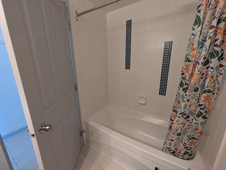 511 Rochester Ave #1204 — Photo 22