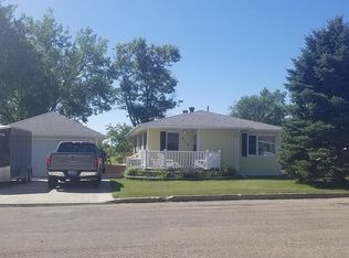 815 5th Ave, Edgeley, ND 58433