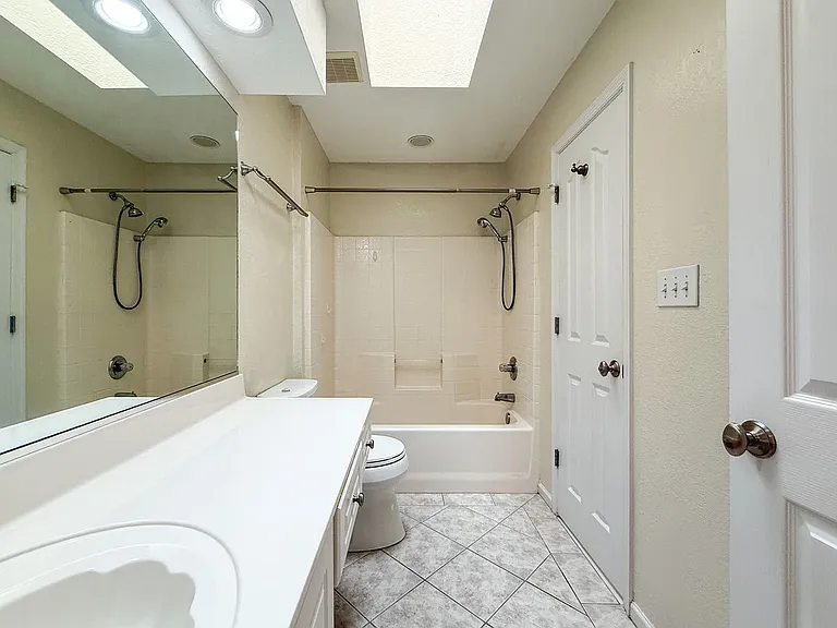 1836 Kensal Green Dr — Photo 17