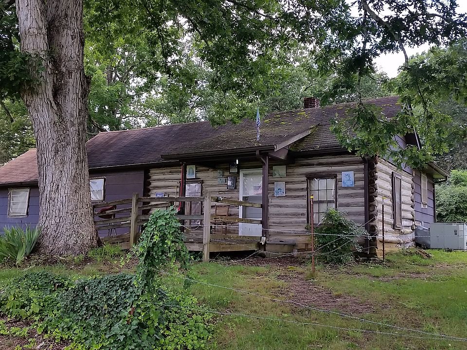 Street view (before new paint)