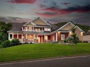 2213 Quarry Ln, Onalaska, WI 54650