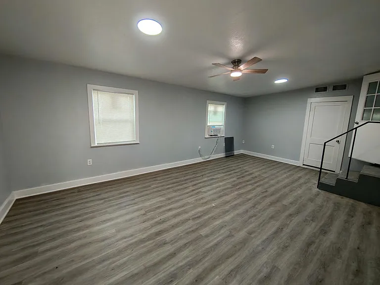 202 Margaret Lee St — Photo 10