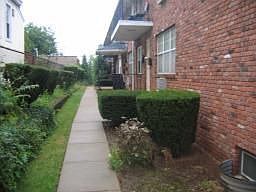 1st image of 180 Highland Ave APT 4A