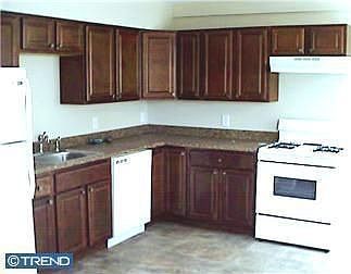 2nd image of 119 E Federal St