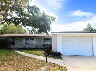7464 Cass Cir, Sarasota, FL 34231