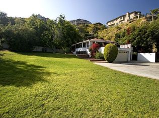 1536 Glen Oaks Blvd, Pasadena, CA 91105