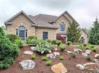 2057 Fairway Ln, Harrisburg, PA 17112