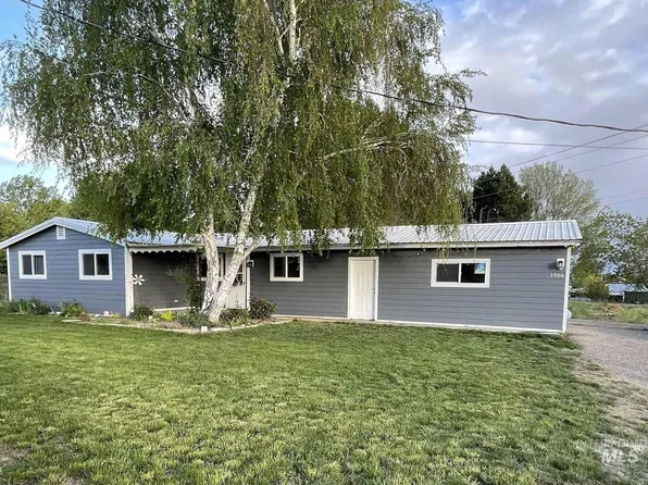 1506 W 2nd St, Weiser, ID 83672