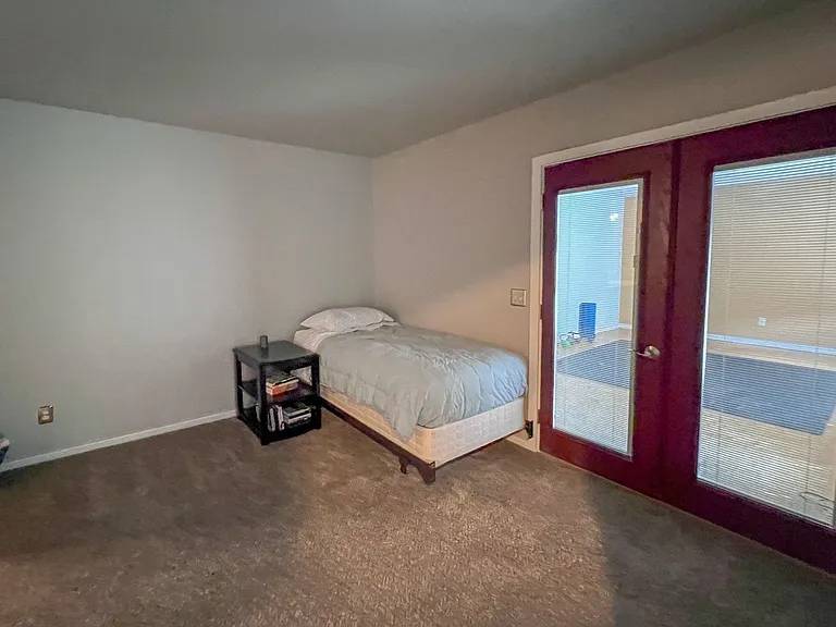 12021 Hawthorne Ln — Photo 10