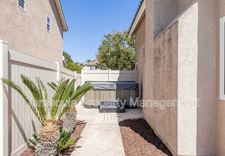 45333 Corte Progreso — Photo 19