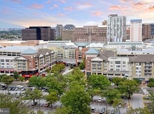 1200 S Arlington Ridge Rd APT 203, Arlington, VA 22202