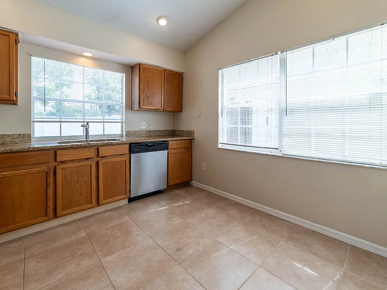 8345 Fort Thomas Way — Photo 4
