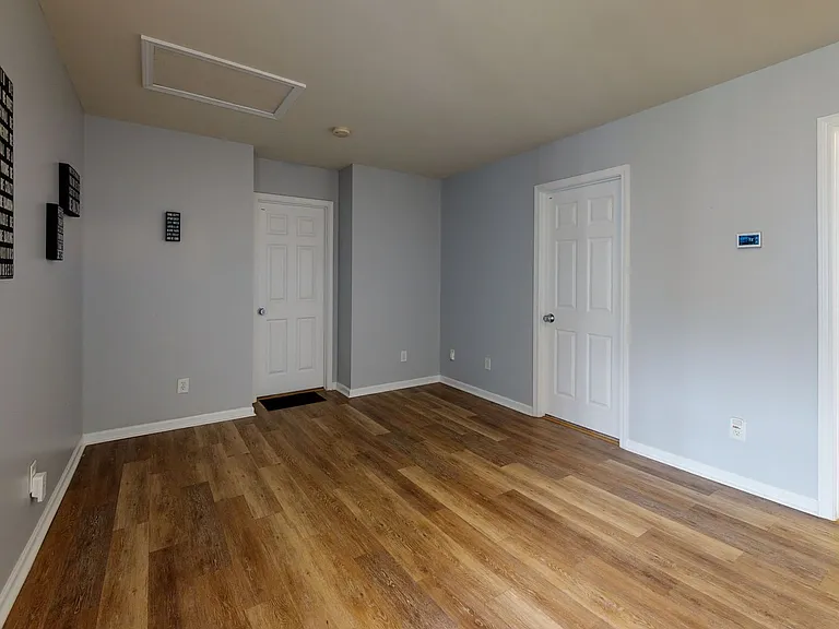 11239 Walland Ln — Photo 38