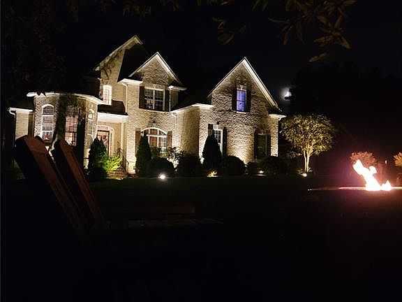 4th image of 6906 Claren Oaks Ct