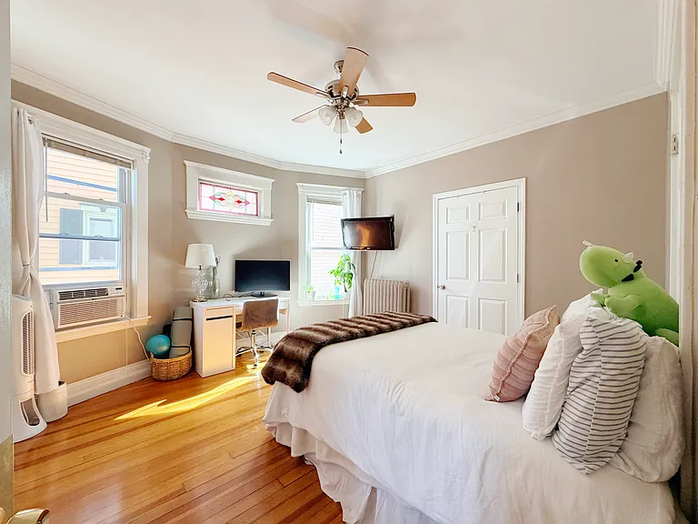 17 Pleasant St #2 — Photo 4