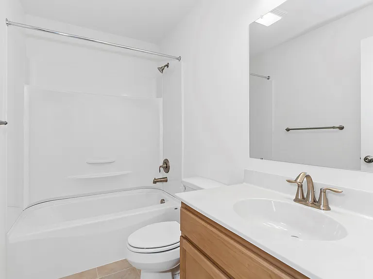 838 Mapleton Ave #205 — Photo 14