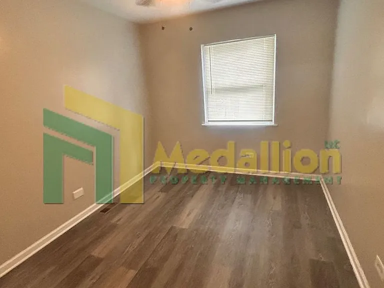 8358 S Morgan St — Photo 18