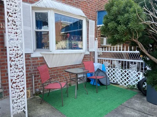 1040 E 218th Street, Bronx, NY 10469