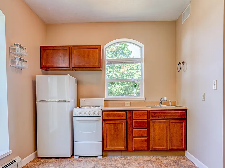 1320 Hillcrest Rd #3 — Photo 11