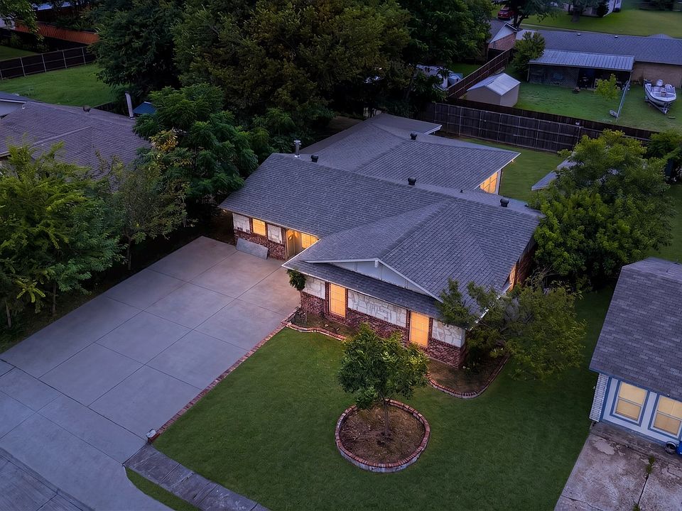 1st image of 1506 Town Bluff Dr