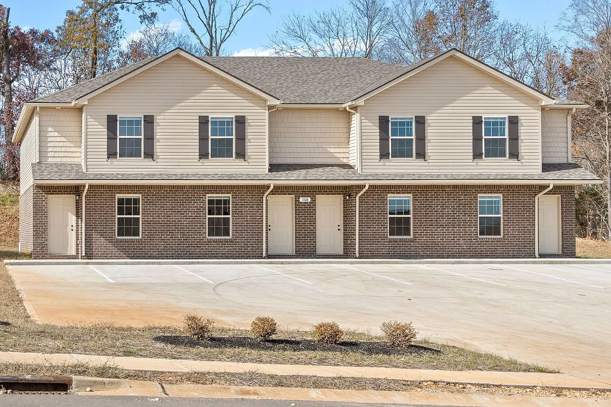 Building Photo - Ziva Ln - 1124