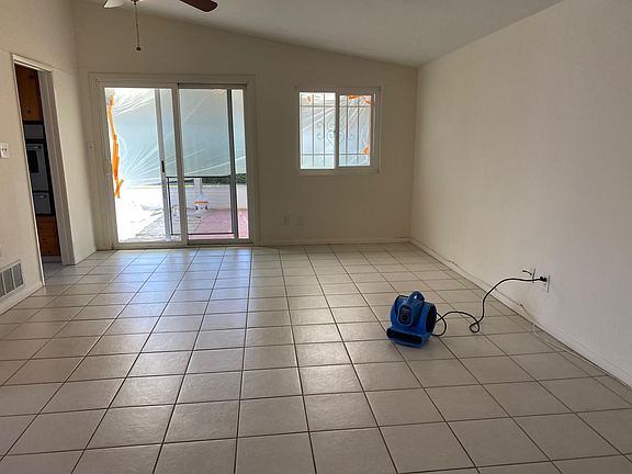 3rd image of 5221 Peyton Pl