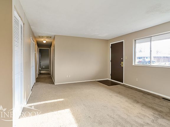 4th image of 1542 Marvin Dr