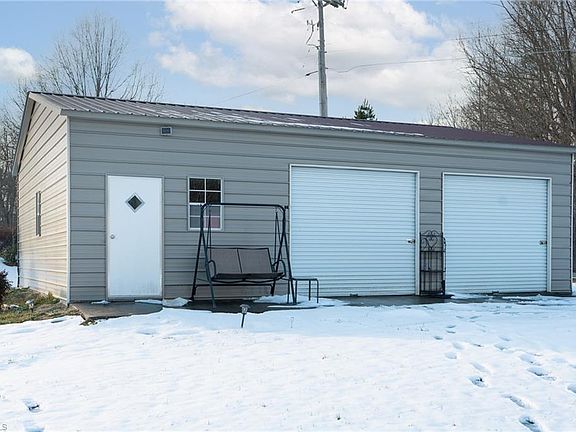 3rd image of 126 Crystal Ridge Dr