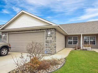 1213 Sawgrass Dr, Griffith, IN 46319