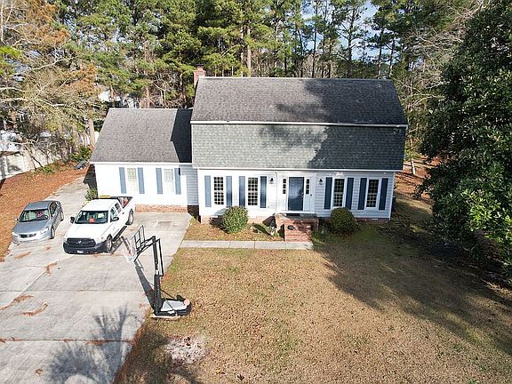 3rd image of 217 Yale Cir