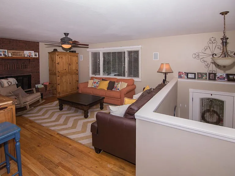 413 Cornell Ave — Photo 14
