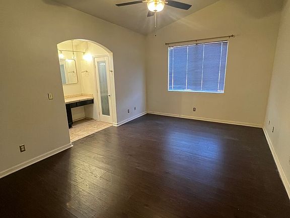 5th image of 8050 N Tackroom Ln