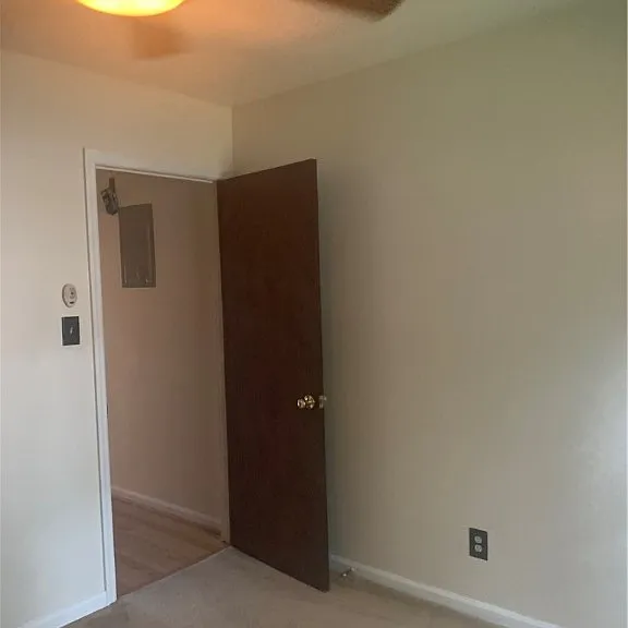 432 Edgewater Rd — Photo 11