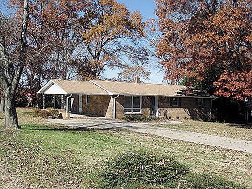 2nd image of 3211 7th Street Dr NE