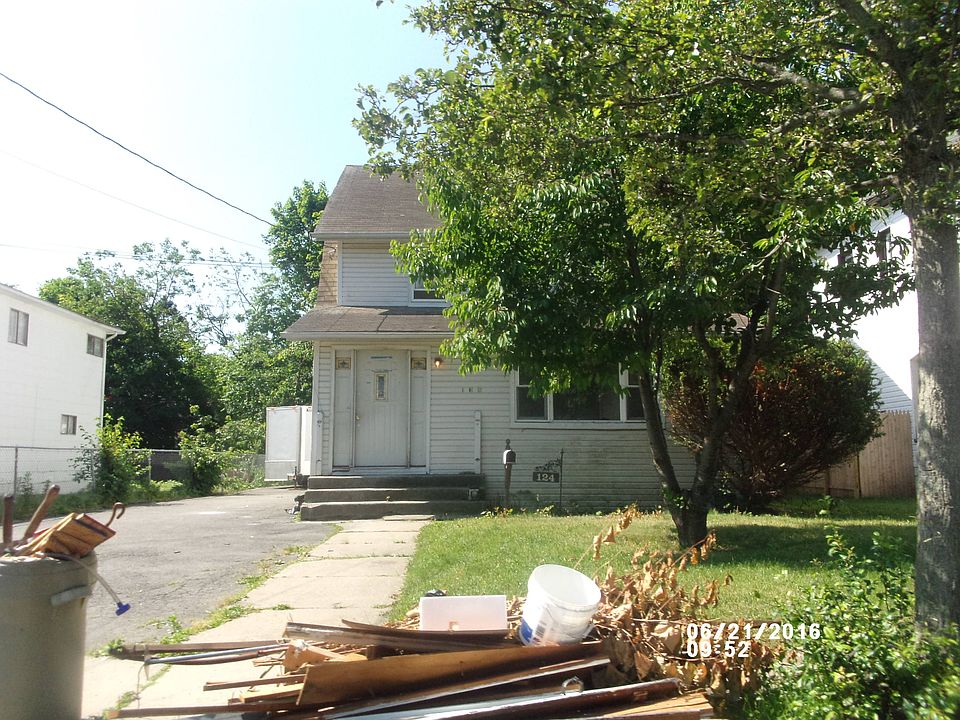 1st image of 124 Lillian Ave